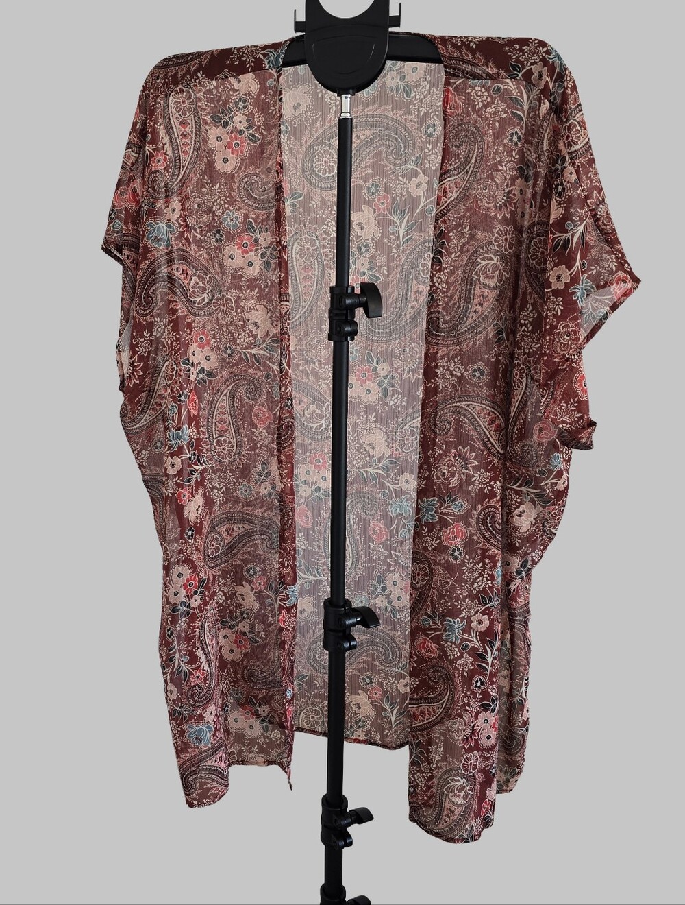 Maurices Women’s L/XL Paisley Floral Sheer Kimono Cardigan Wrap Cover-Up